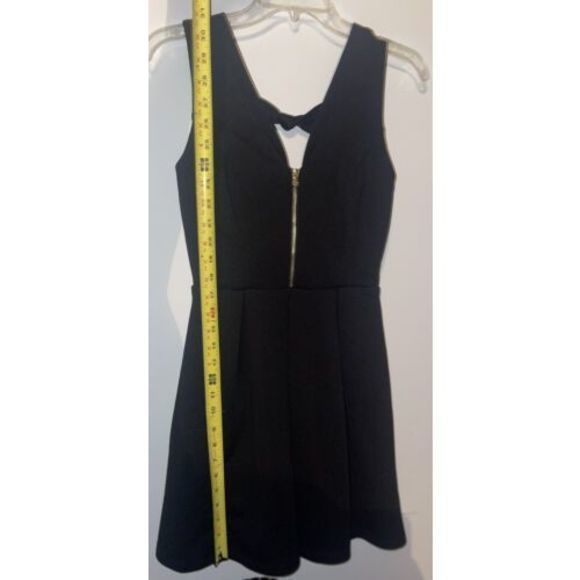 Guess‎ Dress Womens Size 2 Black Sleeveless Knee Length Dress - Picture 5 of 6